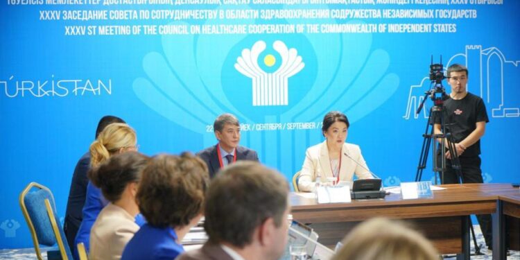 ТҮРКІСТАН: «ЦИФРЛЫҚ ДЕНСАУЛЫҚ САҚТАУ МЕН ТЕЛЕМЕДИЦИНАНЫ ДАМЫТУ» ТАҚЫРЫБЫНДА ДӨҢГЕЛЕК ҮСТЕЛ ӨТТІ