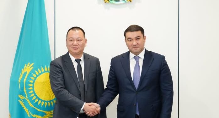 Түркістан облысының әкімі Нұралхан Көшеров инвесторлармен кездесіп, жаңа жобаларды жүзеге асыру бойынша келіссөз жүргізді