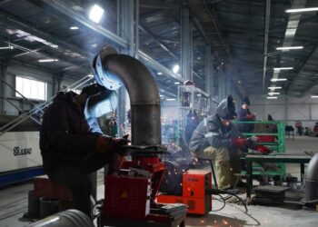 Түркістан облысының әкімі Нұралхан Көшеров инвесторлармен кездесіп, жаңа жобаларды жүзеге асыру бойынша келіссөз жүргізді