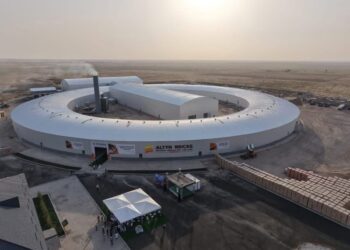 Түркістан облысының әкімі Нұралхан Көшеров инвесторлармен кездесіп, жаңа жобаларды жүзеге асыру бойынша келіссөз жүргізді