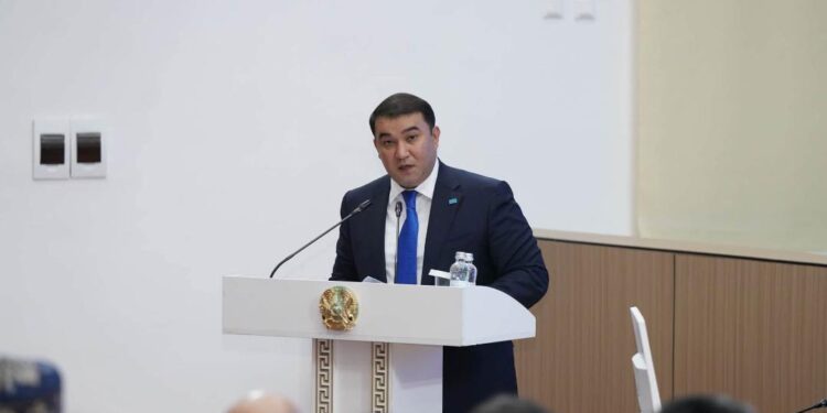 Нуралхан Кушеров встретился с жителями города Кентау